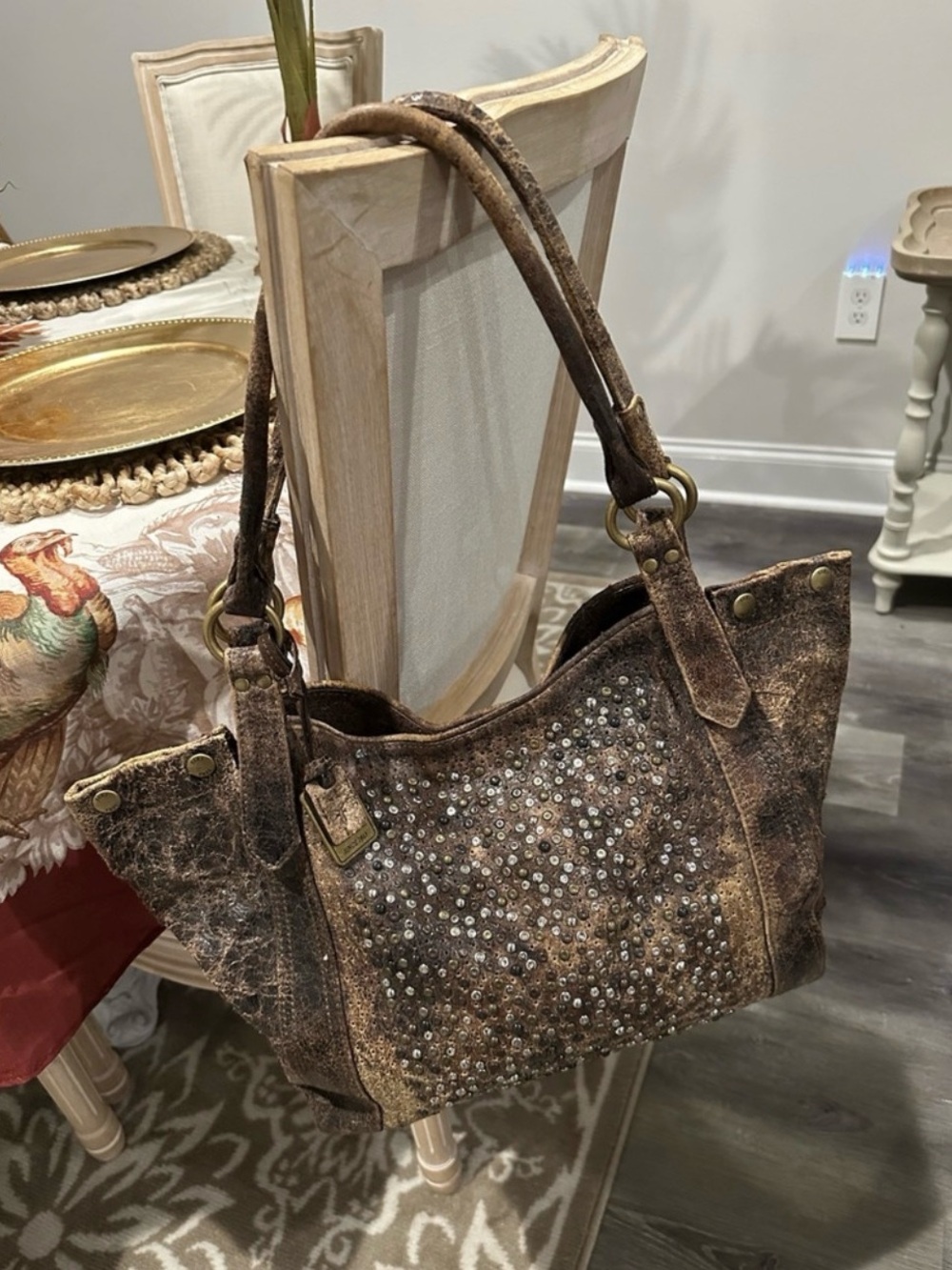 Wow!♥️ Frye Deborah Heavy Distressed Western Studded XL Brown Shoulder Bag 👜$698